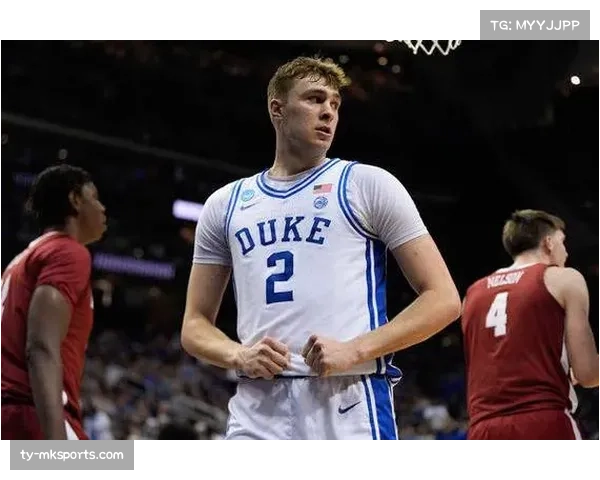 弗拉格狂砍42分创最年轻40分先生纪录，独行侠加时惜败